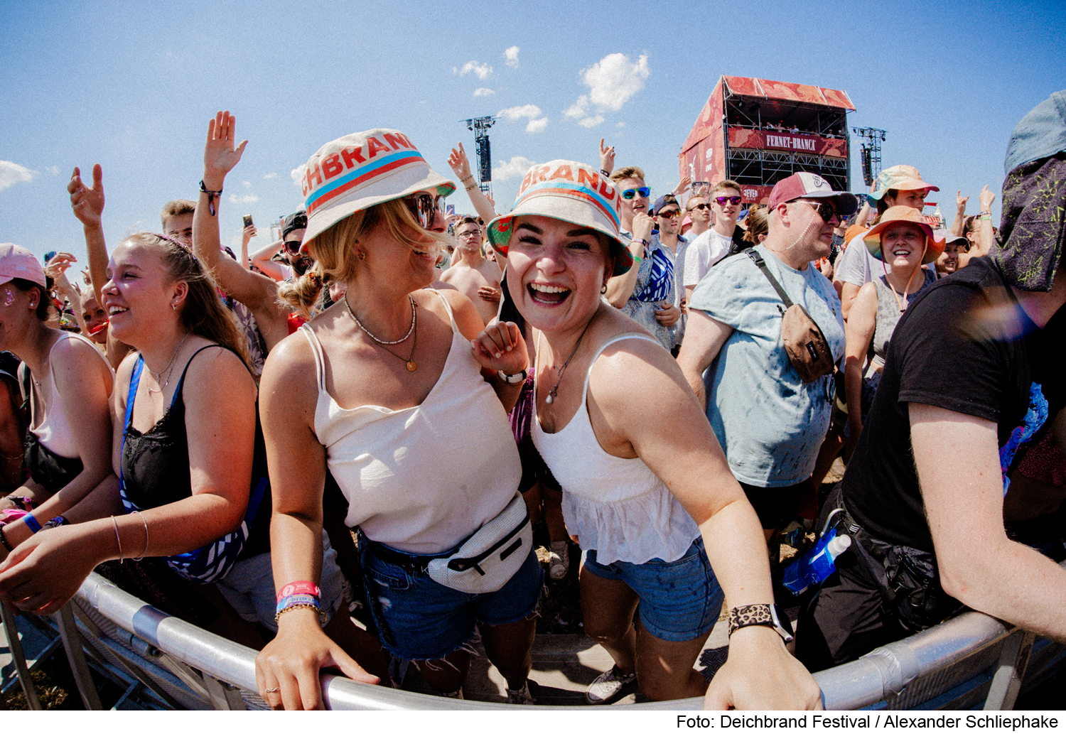 Grandioser Vorverkaufsstart für’s Deichbrand 2025 Alle Festivals