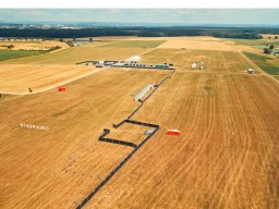 Fotos vom Aufbau des Open Beatz-Festivals 2025 in Herzogenaurach