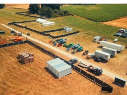 Fotos vom Aufbau des Open Beatz-Festivals 2025 in Herzogenaurach